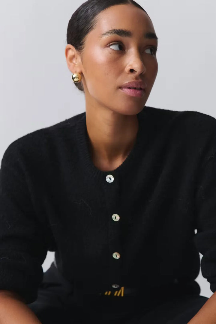 Chelly | Knitted Cardigan
